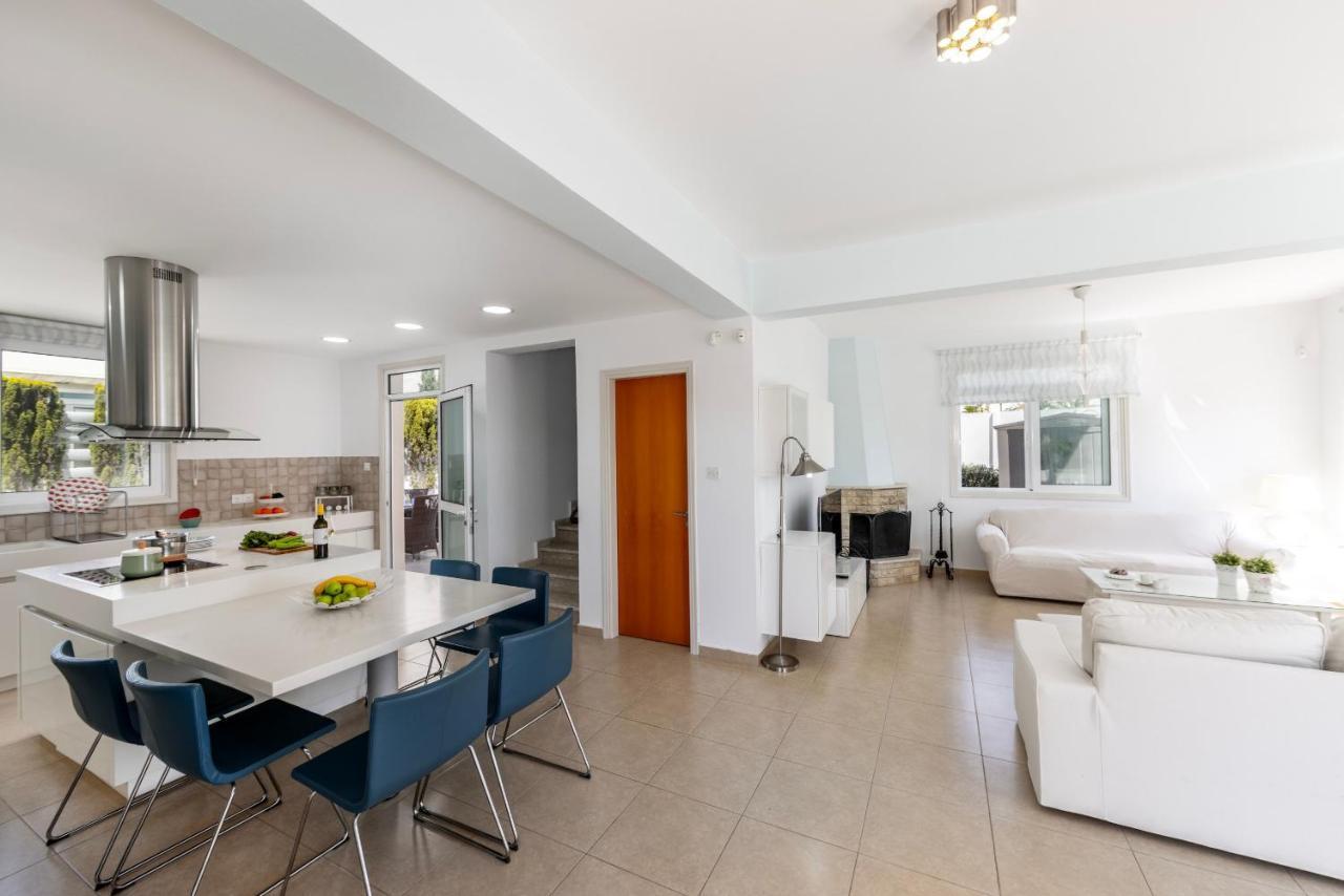 Protaras Sunrise Zen Seafront Villa Экстерьер фото
